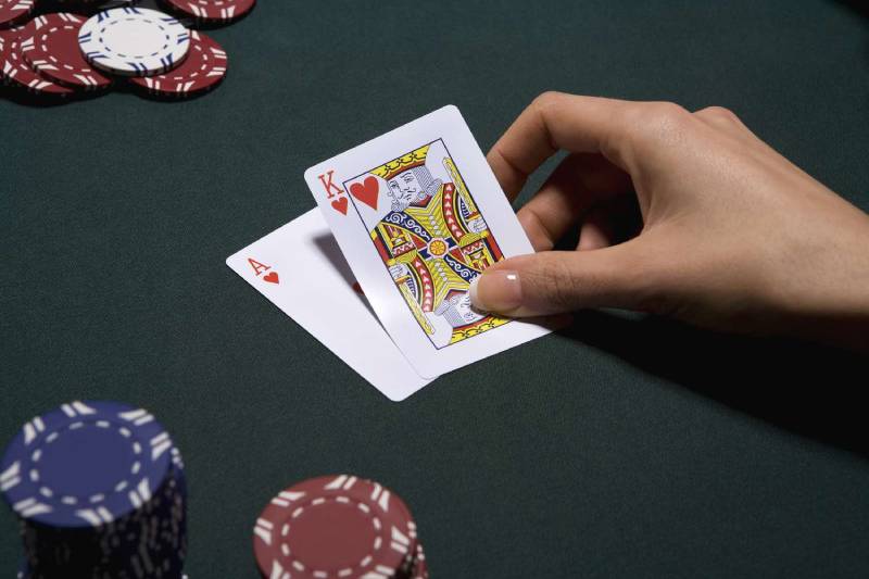 Cách Chia Bài Poker Chuẩn Chỉ Cho Người Chơi Chuyên Nghiệp 5 Thành thạo kỹ thuật xào bài